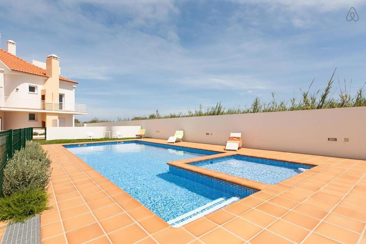 Casa Baleia - Praia E Piscina - 10 Pessoas Феррел Екстер'єр фото